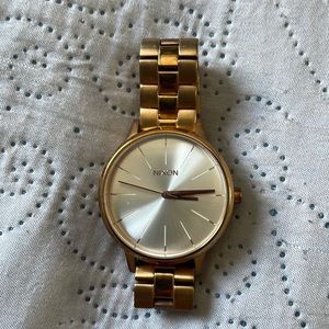 Nixon Watch.